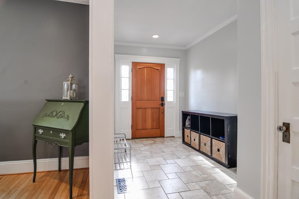 44 Concord Road Marlborough, MA 01752 - Photo 4 of 31 Gallery Image 4