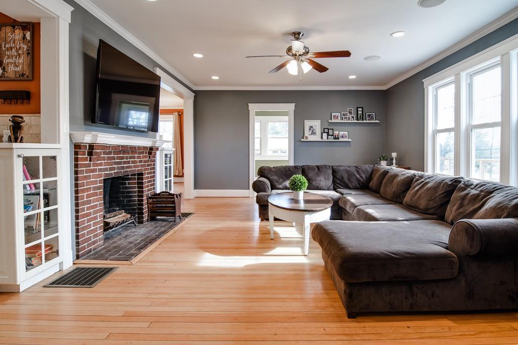 44 Concord Road Marlborough, MA 01752 - Photo 5 of 31 Gallery Image 5