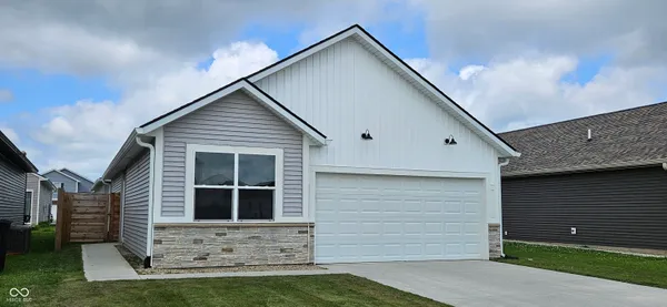 $229,900 | 1434 Wigwam Lane, Martinsville, IN 46151