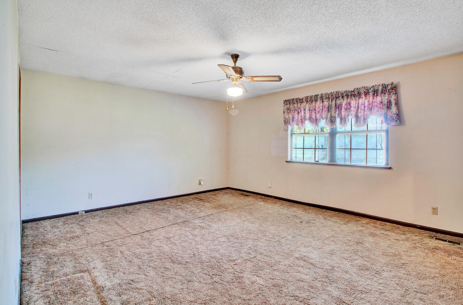 5219 Cassandra Smith Road Hixson, TN 37343 - Photo 15 of 23 5219-Cassandra-Way-MLS-Photos-21
