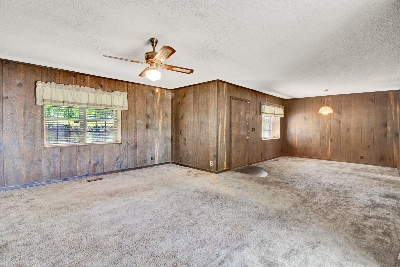 5219 Cassandra Smith Road Hixson, TN 37343 - Photo 4 of 23 5219-Cassandra-Way-MLS-Photos-10