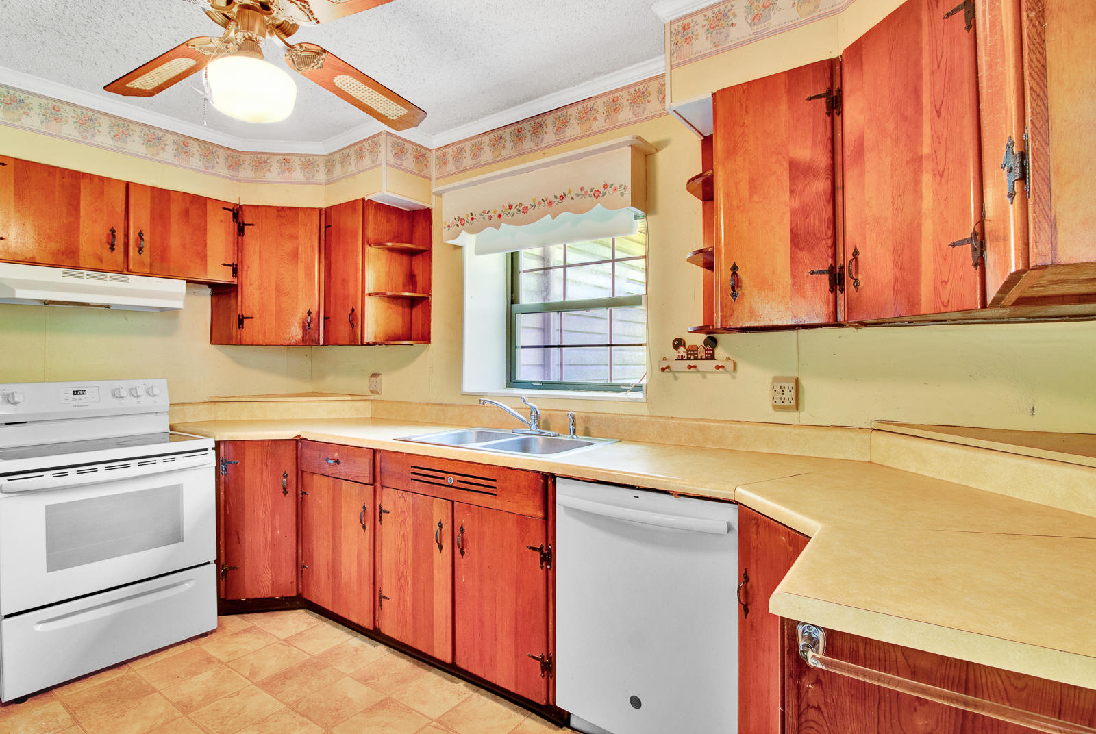 5219 Cassandra Smith Road Hixson, TN 37343 - Photo 8 of 23 5219-Cassandra-Way-MLS-Photos-14