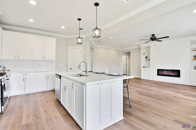 $249,900 | 22795 Lafourche Lane, Denham Springs, LA 70726