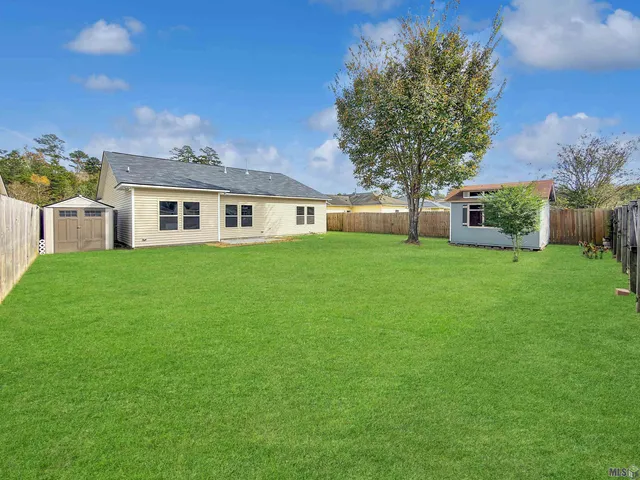 $249,900 | 22795 Lafourche Lane, Denham Springs, LA 70726