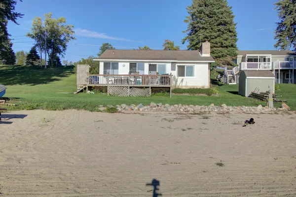 $285,000 | 2761 North Johnson Road, Trufant, MI 49347