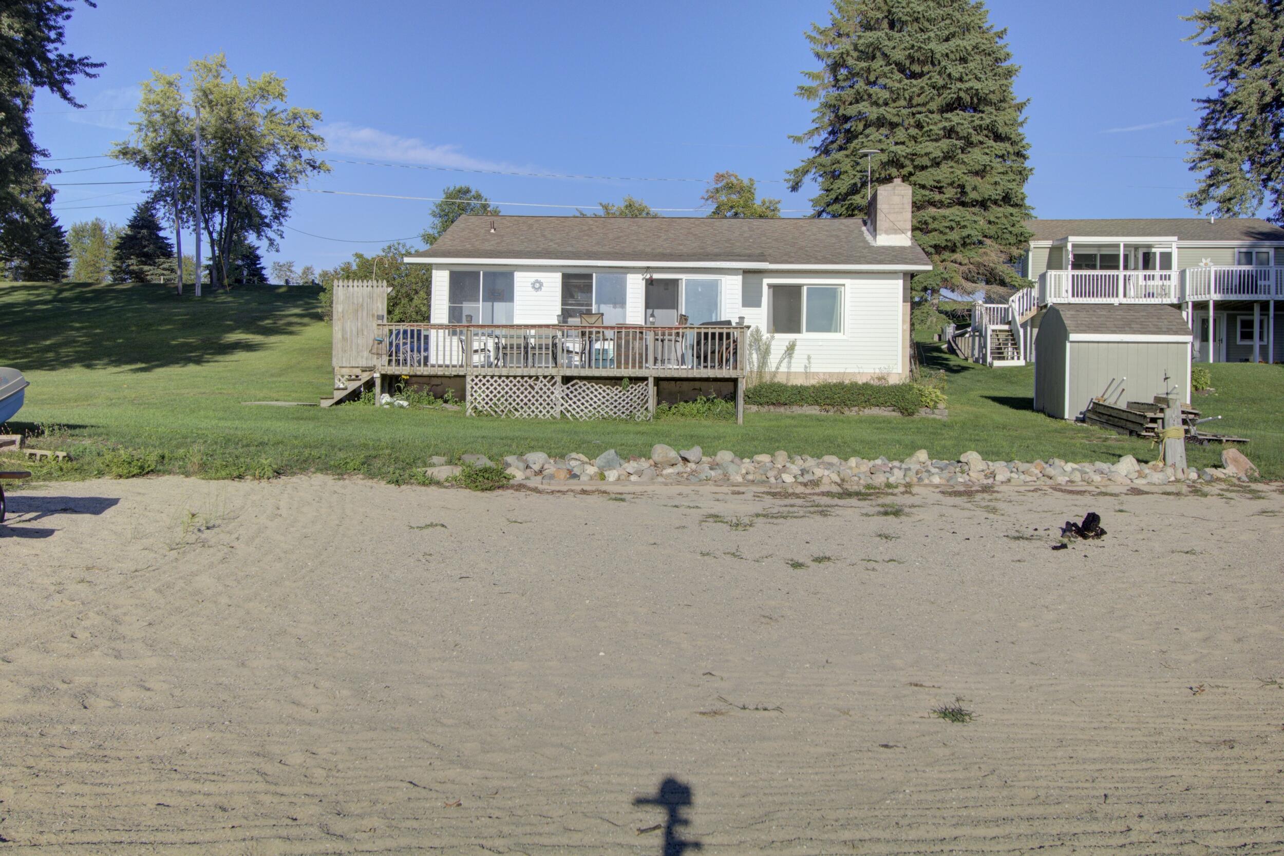 2761 North Johnson Road Trufant, MI 49347 - Photo 3 of 19 img_9589_90_91