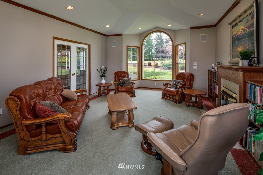 155 East Wiser Lake Road Lynden, WA 98264 - Photo 4 of 25 Gallery Image 4