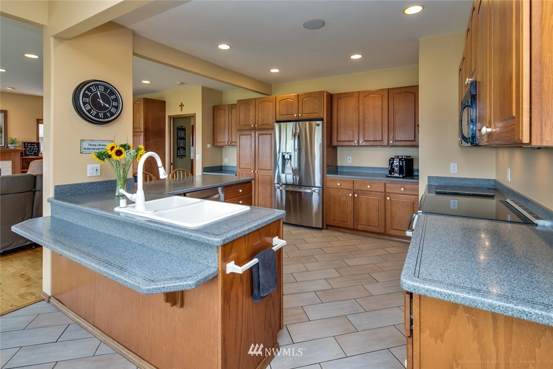 155 East Wiser Lake Road Lynden, WA 98264 - Photo 10 of 25 Gallery Image 10