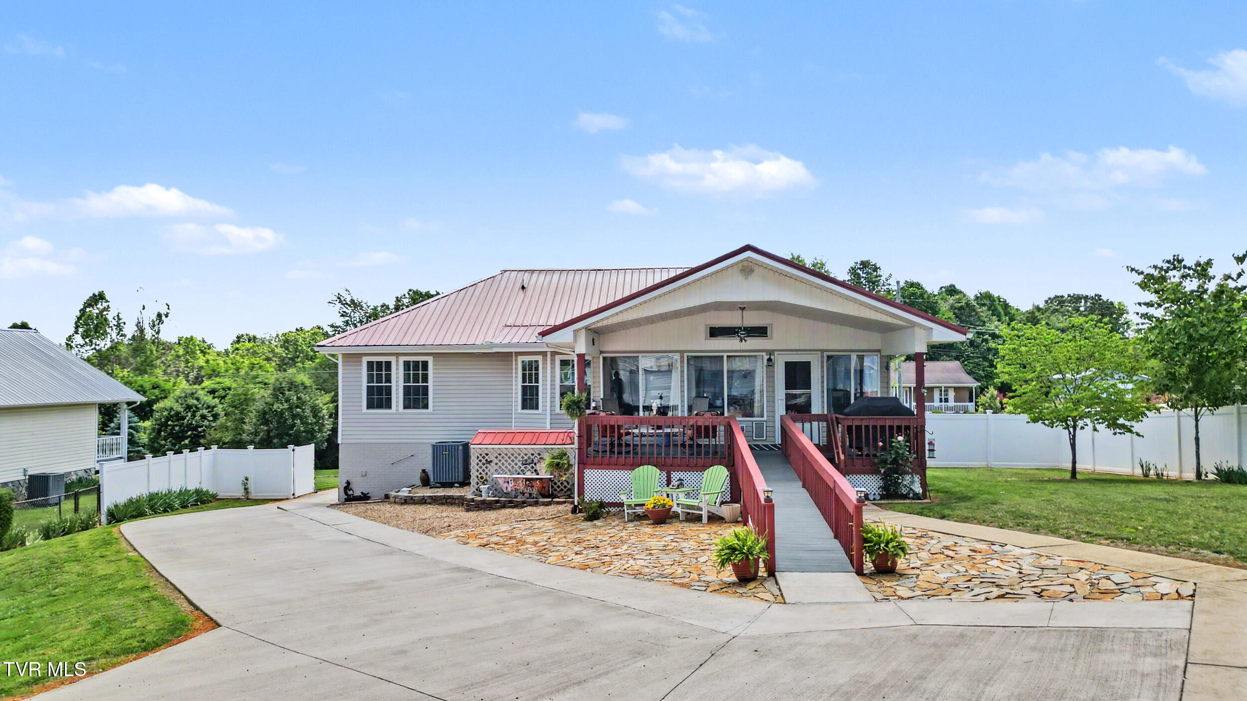 109 Pine Ridge Drive Afton, TN 37616 - Photo 34 of 51 45_dji_0887