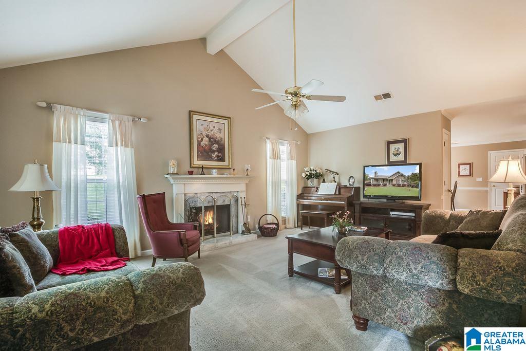 129 Brent Way Alabaster, AL 35007 - Photo 2 of 15
