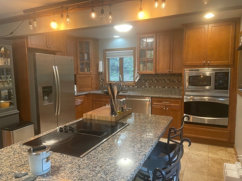 83 Thomas Road Montgomery, MA 01050 - Photo 16 of 42