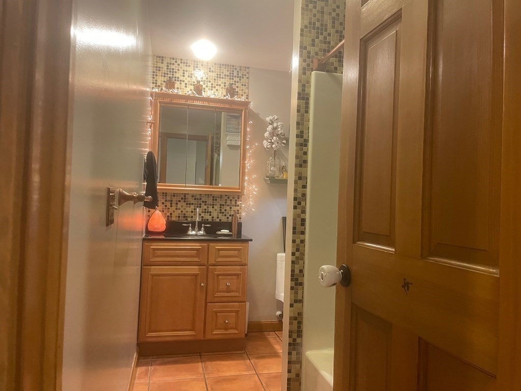 83 Thomas Road Montgomery, MA 01050 - Photo 23 of 42