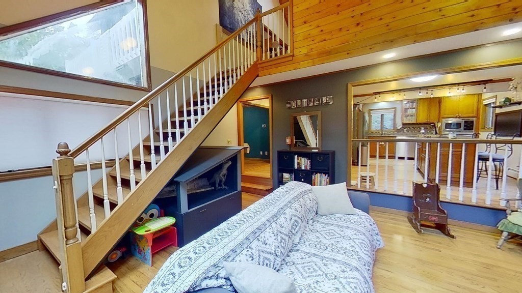 83 Thomas Road Montgomery, MA 01050 - Photo 9 of 42