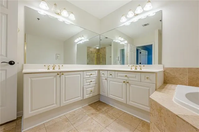 $325,000 | 1735 Peachtree Street Northeast, Unit 126, Atlanta, GA 30309