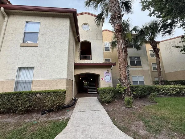 $1,695 | 827 Camargo Way, Unit 205, Altamonte Springs, FL 32714