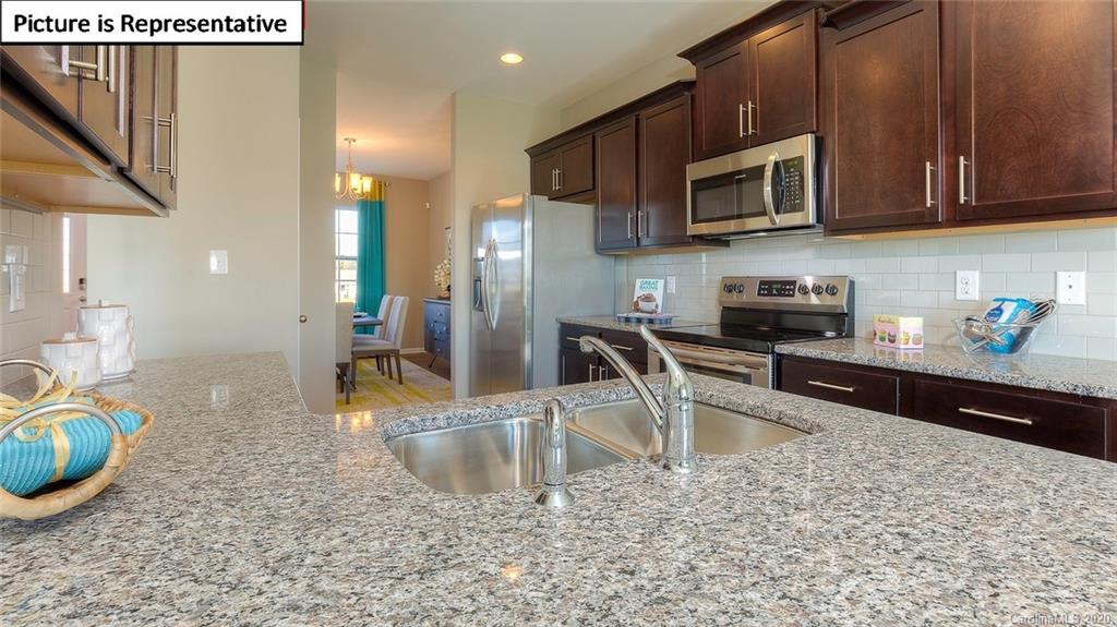 7121 Branch Fork Road Charlotte, NC 28215 - Photo 10 of 31 Gallery Image 10