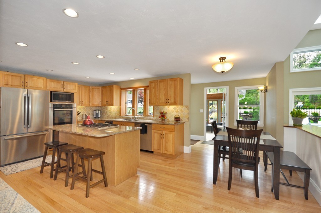 26 Twin Maple Road Bolton, MA 01740 - Photo 11 of 33