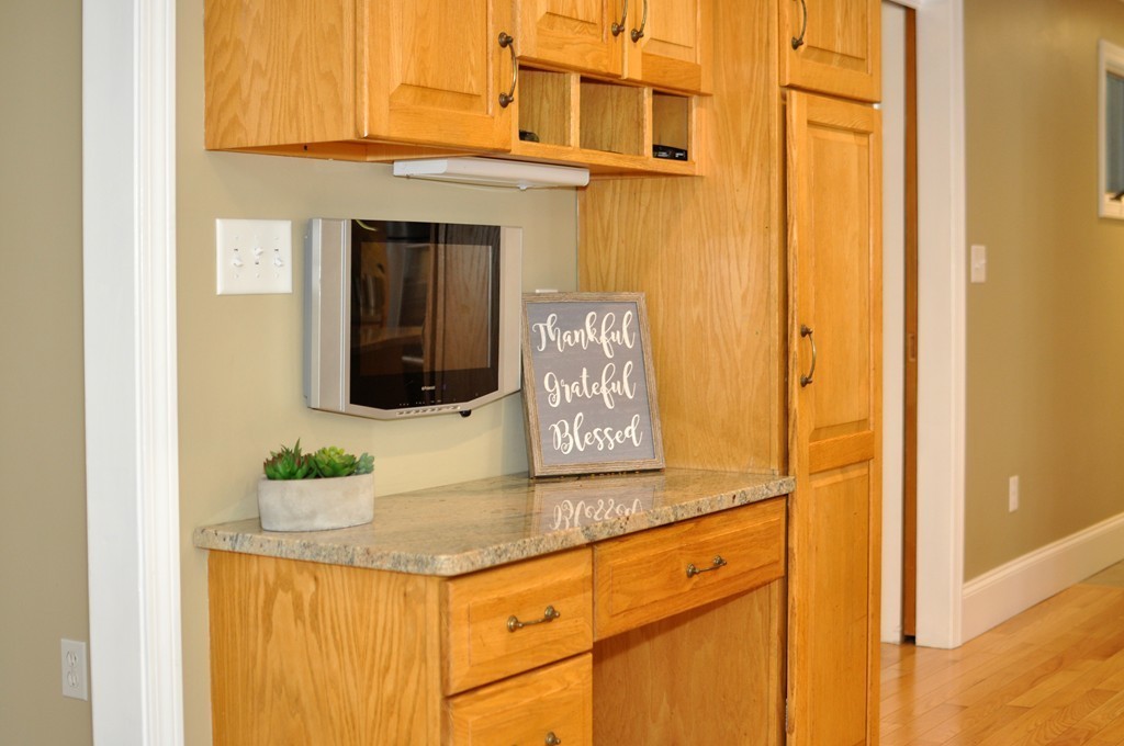 26 Twin Maple Road Bolton, MA 01740 - Photo 13 of 33