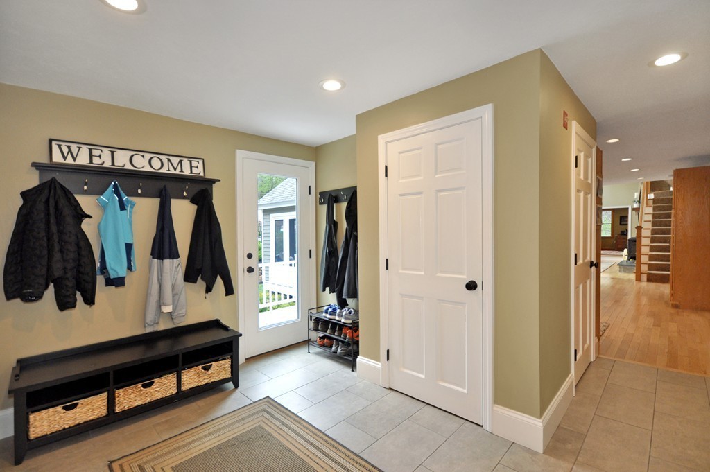 26 Twin Maple Road Bolton, MA 01740 - Photo 14 of 33