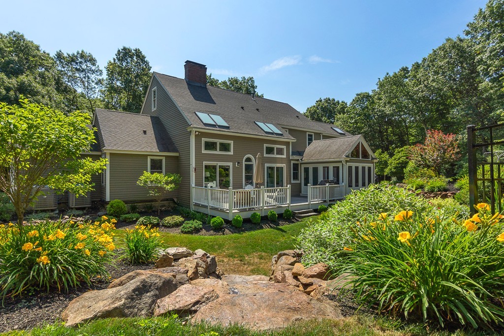 26 Twin Maple Road Bolton, MA 01740 - Photo 25 of 33