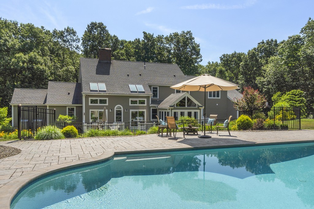 26 Twin Maple Road Bolton, MA 01740 - Photo 3 of 33