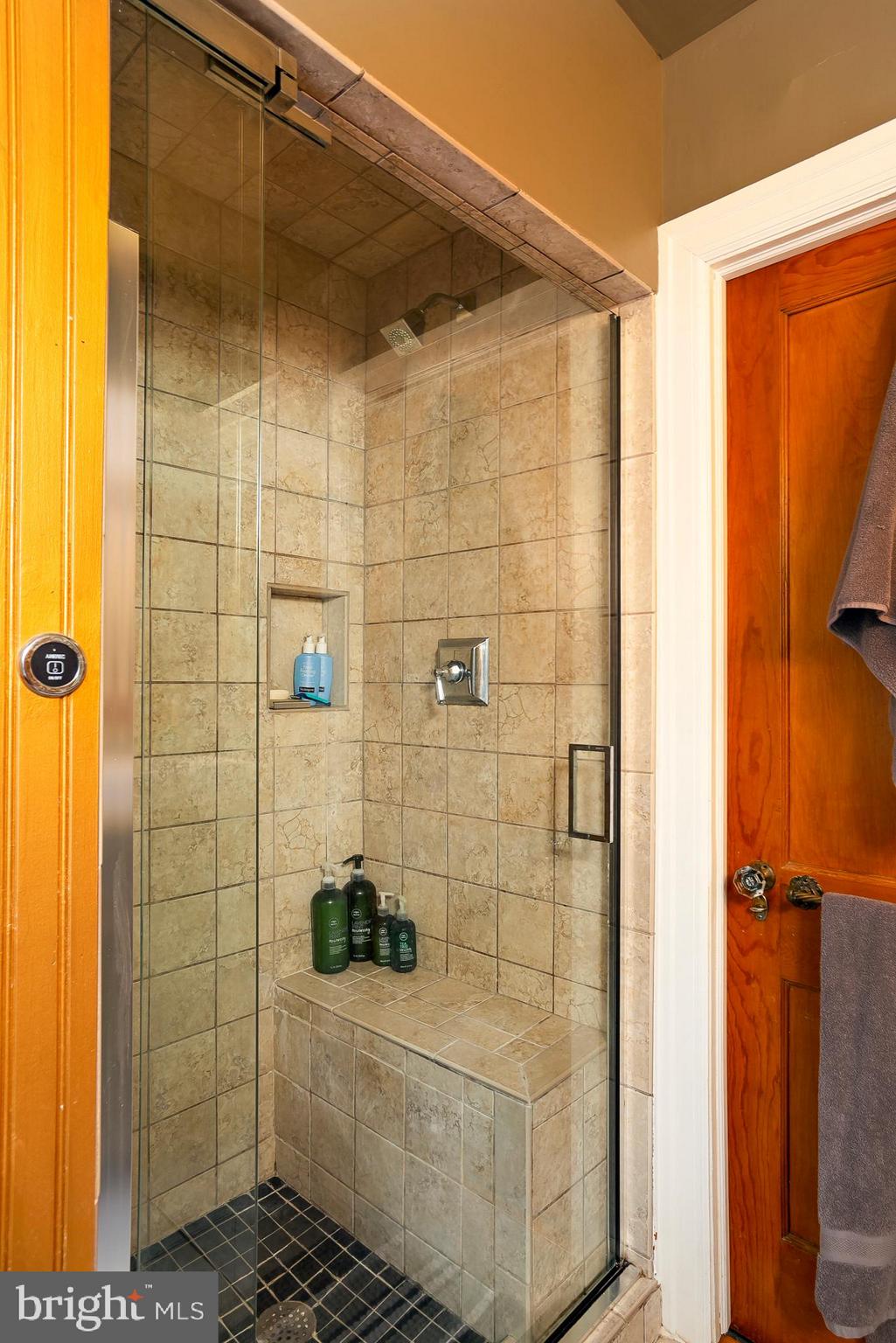 204 Cedarcroft Road Baltimore, MD 21212 - Photo 25 of 39 Bathroom 2 Shower