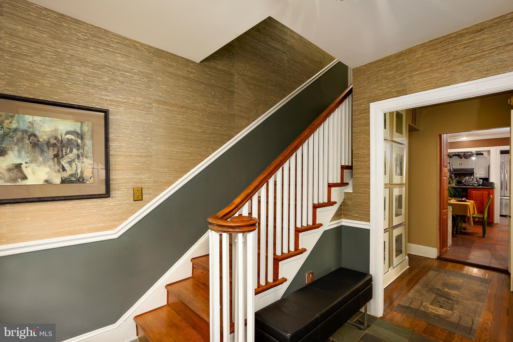 204 Cedarcroft Road Baltimore, MD 21212 - Photo 6 of 39 Entrance and Foyer