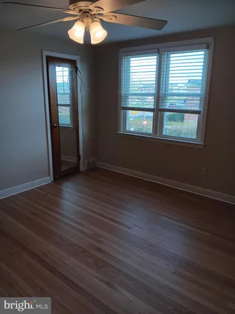 $1,950 | 4 Academy Avenue, Glenolden, PA 19036