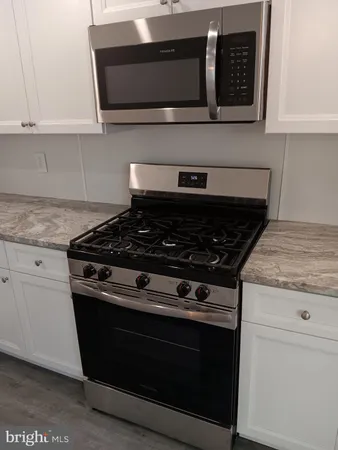 $1,950 | 4 Academy Avenue, Glenolden, PA 19036