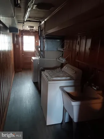 $1,950 | 4 Academy Avenue, Glenolden, PA 19036