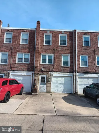 $1,950 | 4 Academy Avenue, Glenolden, PA 19036