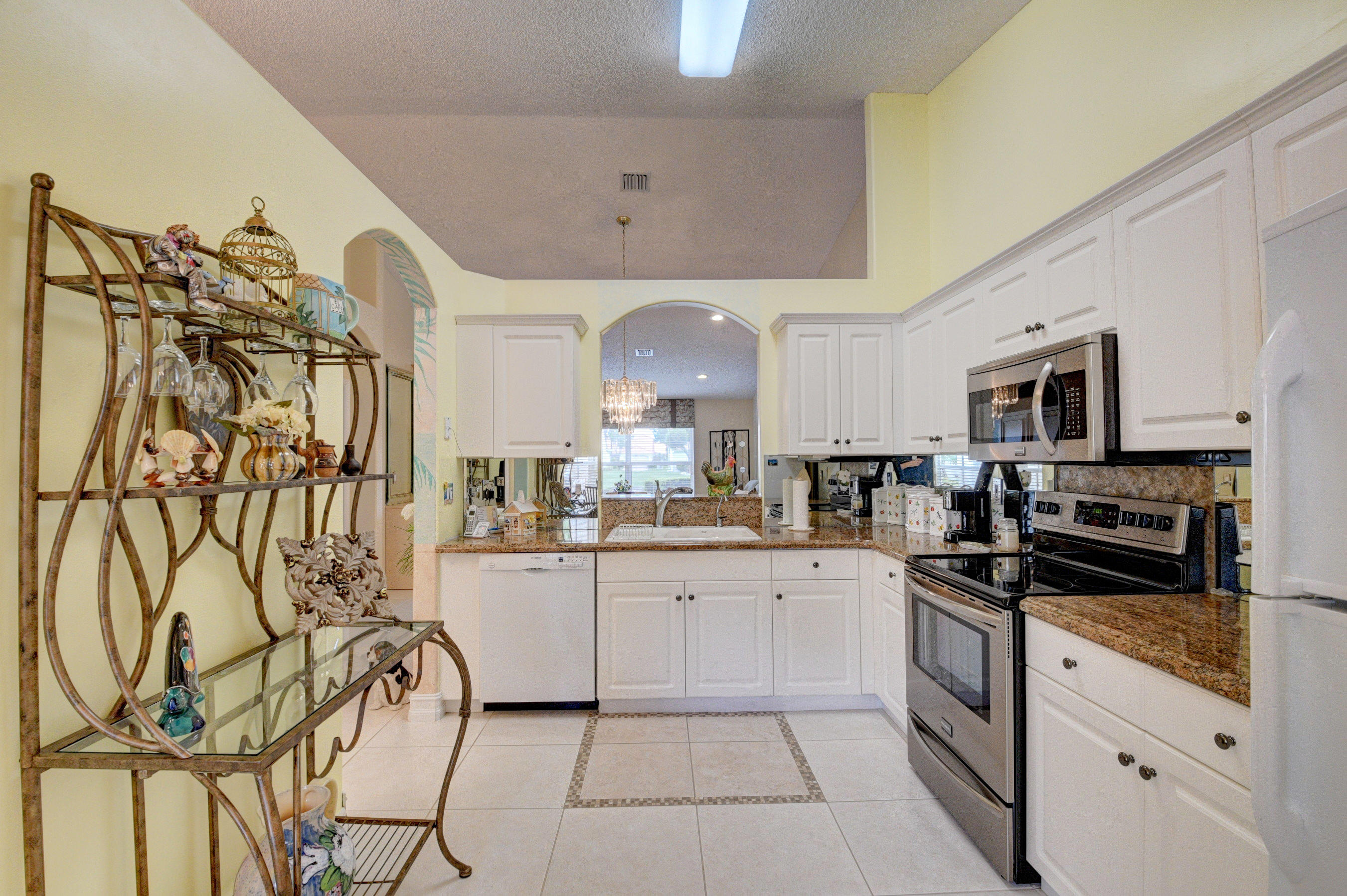 6106 Heliconia Road Delray Beach, FL 33484 - Photo 18 of 68 23_dsc_9966_67_68_69_70