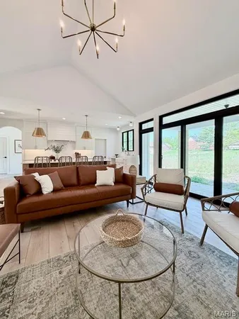 $839,900 | 169 Gall Road, Columbia, IL 62236