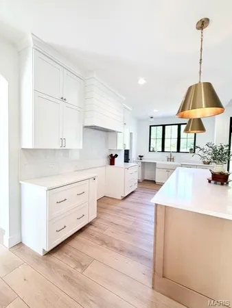 $839,900 | 169 Gall Road, Columbia, IL 62236