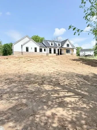 $839,900 | 169 Gall Road, Columbia, IL 62236