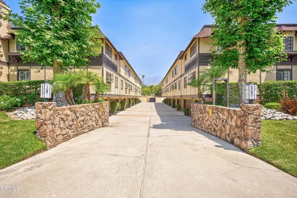 $818,000 | 881 West Huntington Drive, Unit F, Arcadia, CA 91007