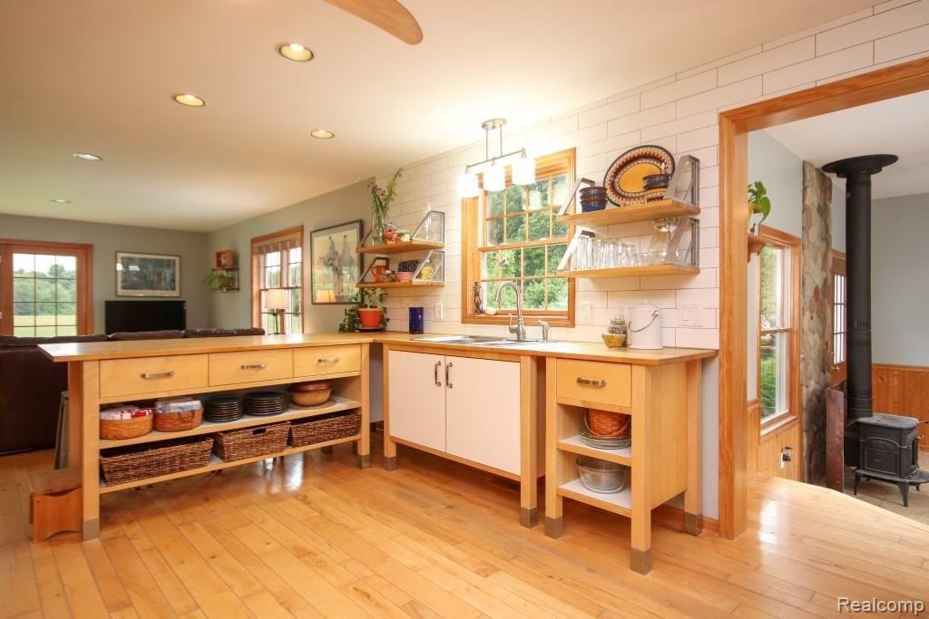 1205 Darwin Road Pinckney, MI 48169 - Photo 8 of 65 IMG_3253 (Custom).jpg