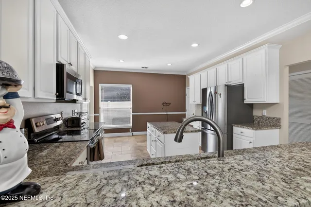 $650,000 | 10584 Creston Glen Circle East, Jacksonville, FL 32256