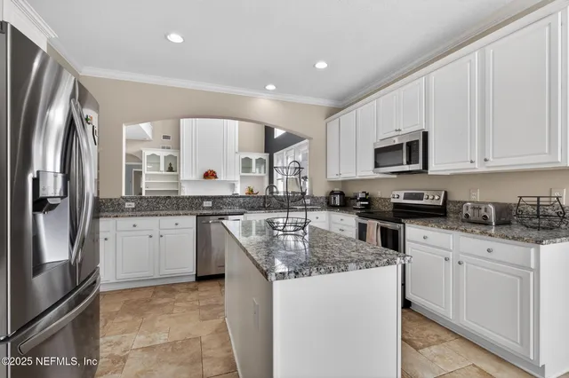 $650,000 | 10584 Creston Glen Circle East, Jacksonville, FL 32256