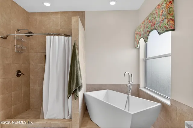 $650,000 | 10584 Creston Glen Circle East, Jacksonville, FL 32256