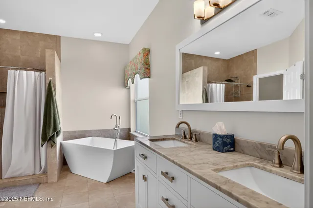 $650,000 | 10584 Creston Glen Circle East, Jacksonville, FL 32256