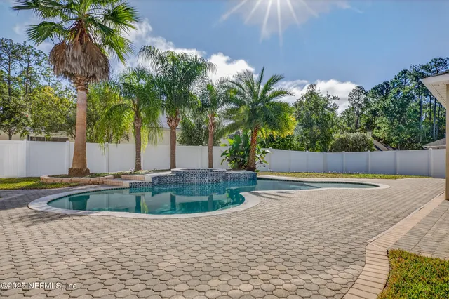 $650,000 | 10584 Creston Glen Circle East, Jacksonville, FL 32256