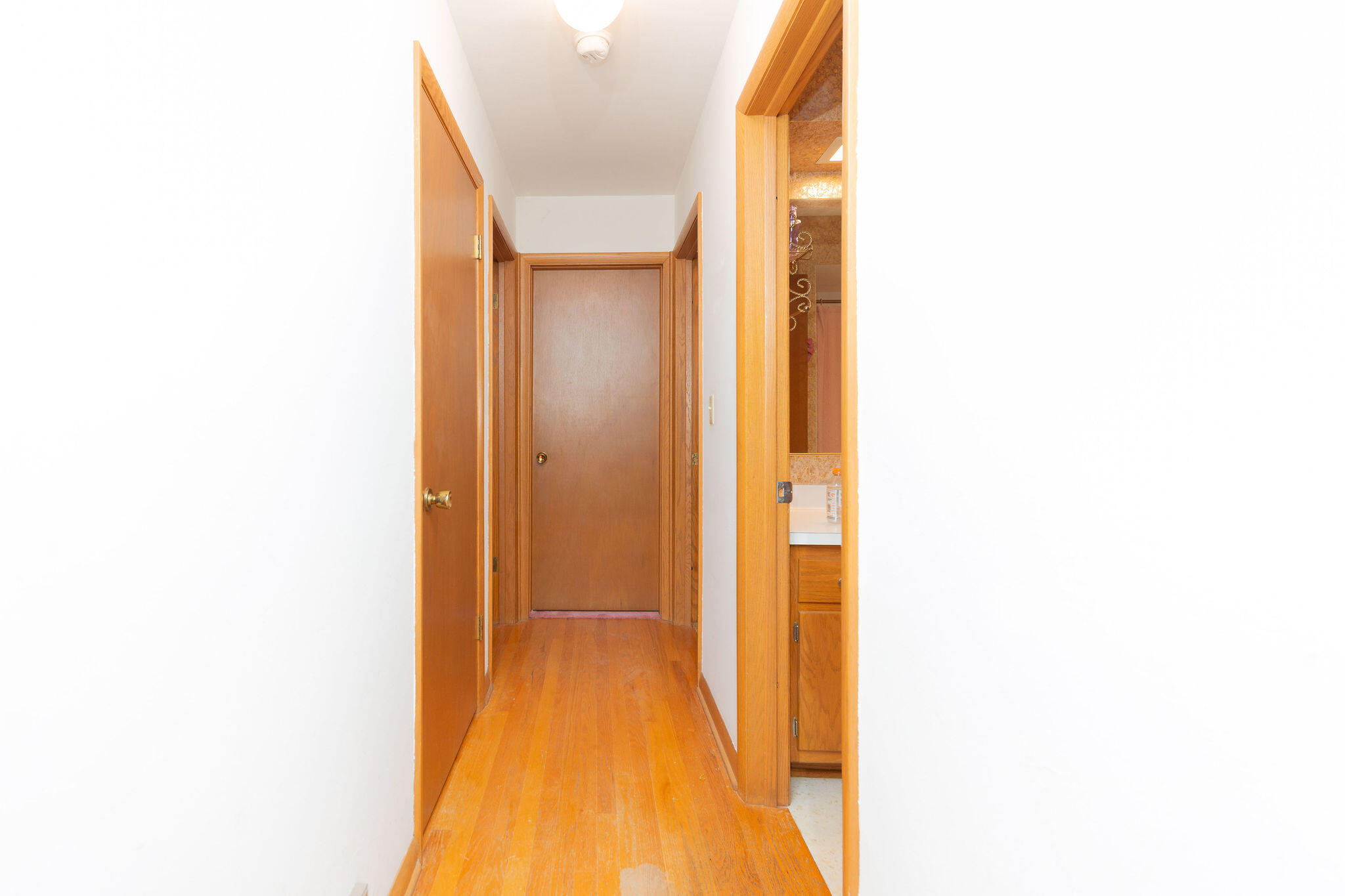 4928 North 89th Street Milwaukee, WI 53225 - Photo 13 of 44 Cathy4928N89th-19