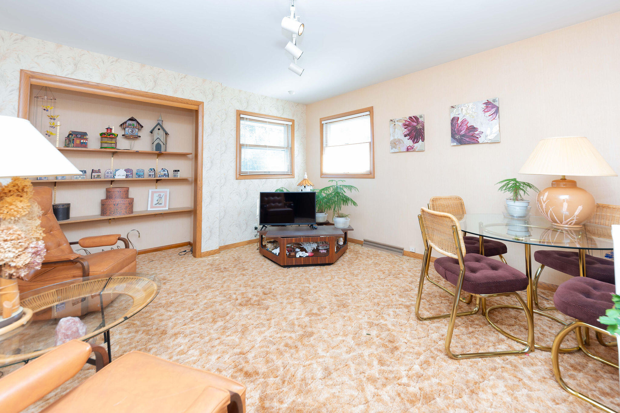 4928 North 89th Street Milwaukee, WI 53225 - Photo 14 of 44 Cathy4928N89th-20