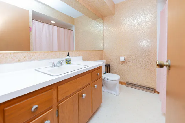 $260,000 | 4928 North 89th Street, Milwaukee, WI 53225