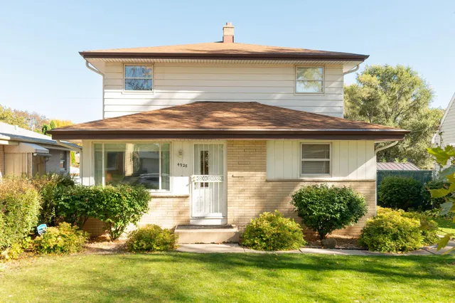 $260,000 | 4928 North 89th Street, Milwaukee, WI 53225