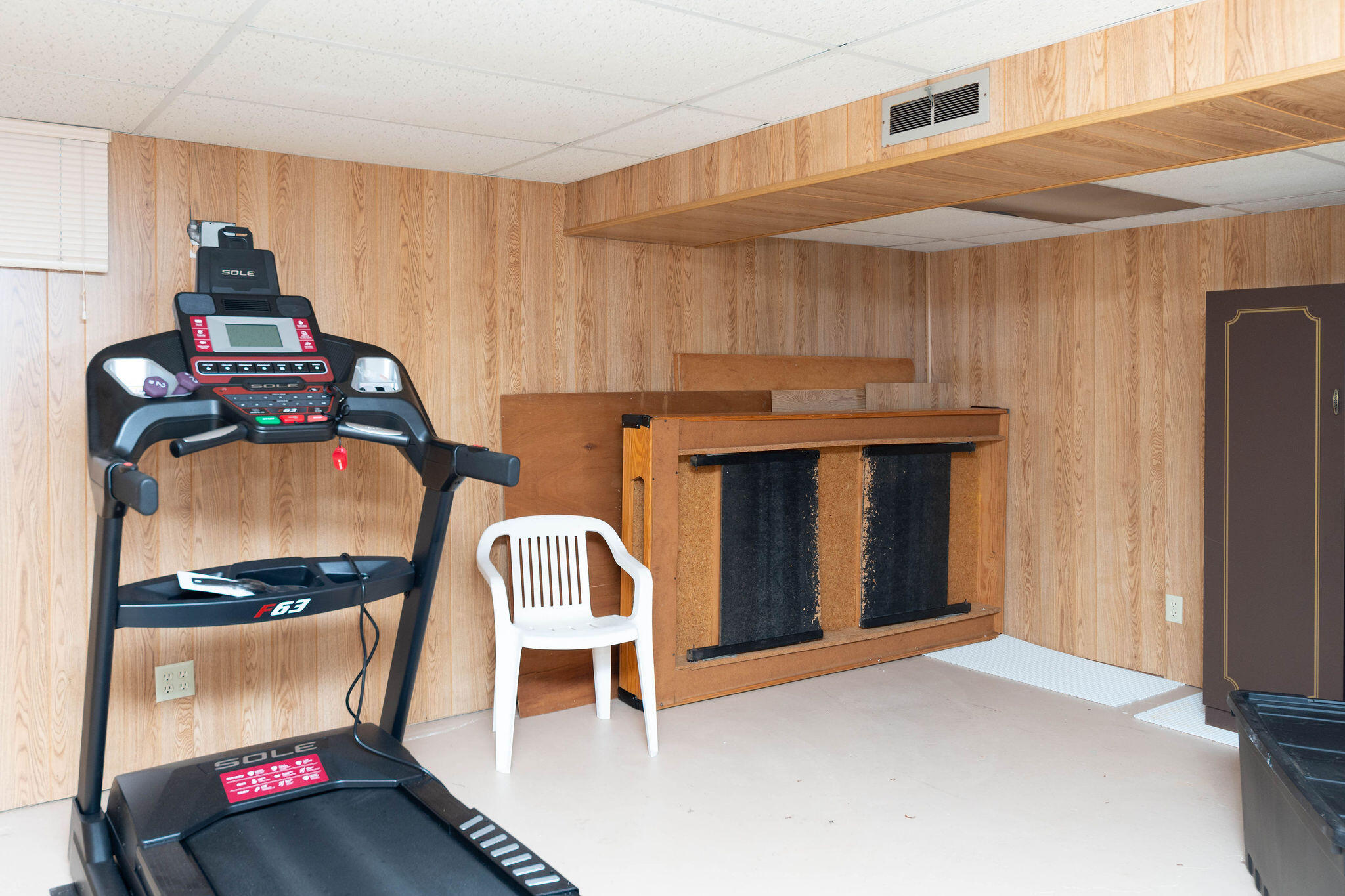 4928 North 89th Street Milwaukee, WI 53225 - Photo 30 of 44 Cathy4928N89th-35