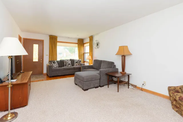 $260,000 | 4928 North 89th Street, Milwaukee, WI 53225