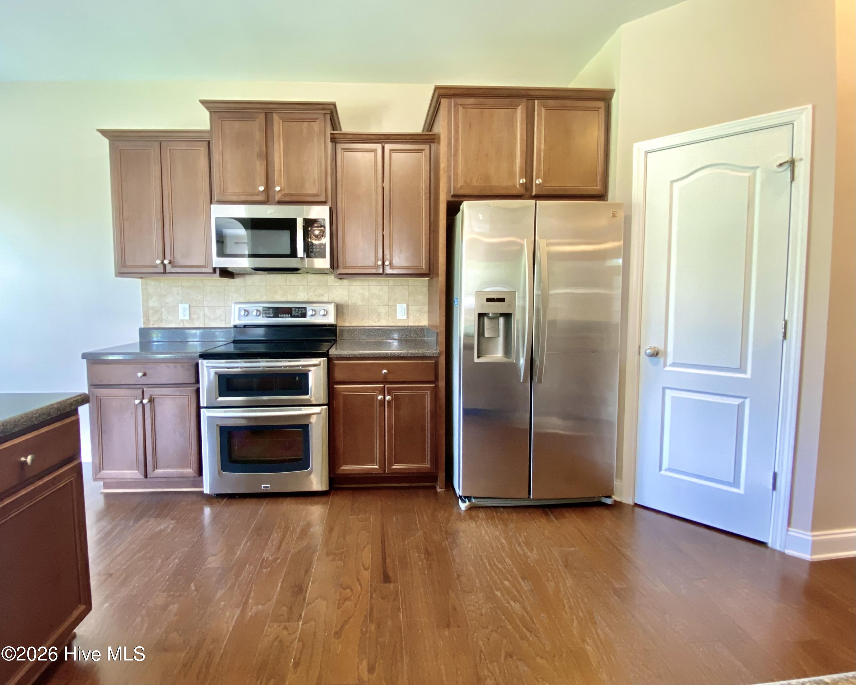 159 River Winding Road Jacksonville, NC 28540 - Photo 8 of 32