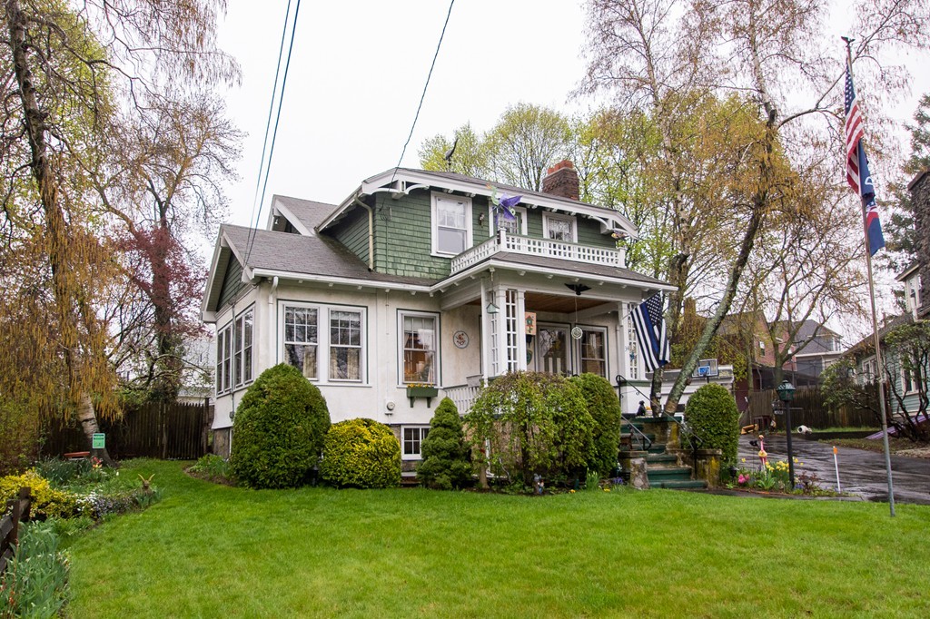 34 Willoughby Road Milton, MA 02186 - Photo 1 of 25